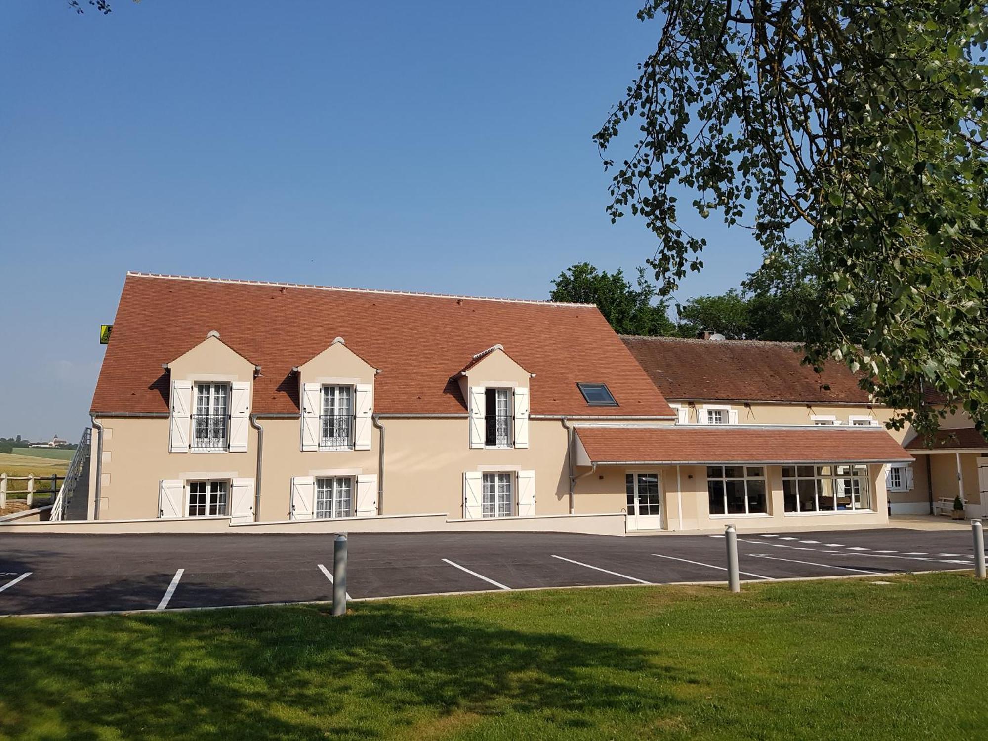 Logis Hotel Restaurant Le Moulin De La Coudre Venoy Exterior photo