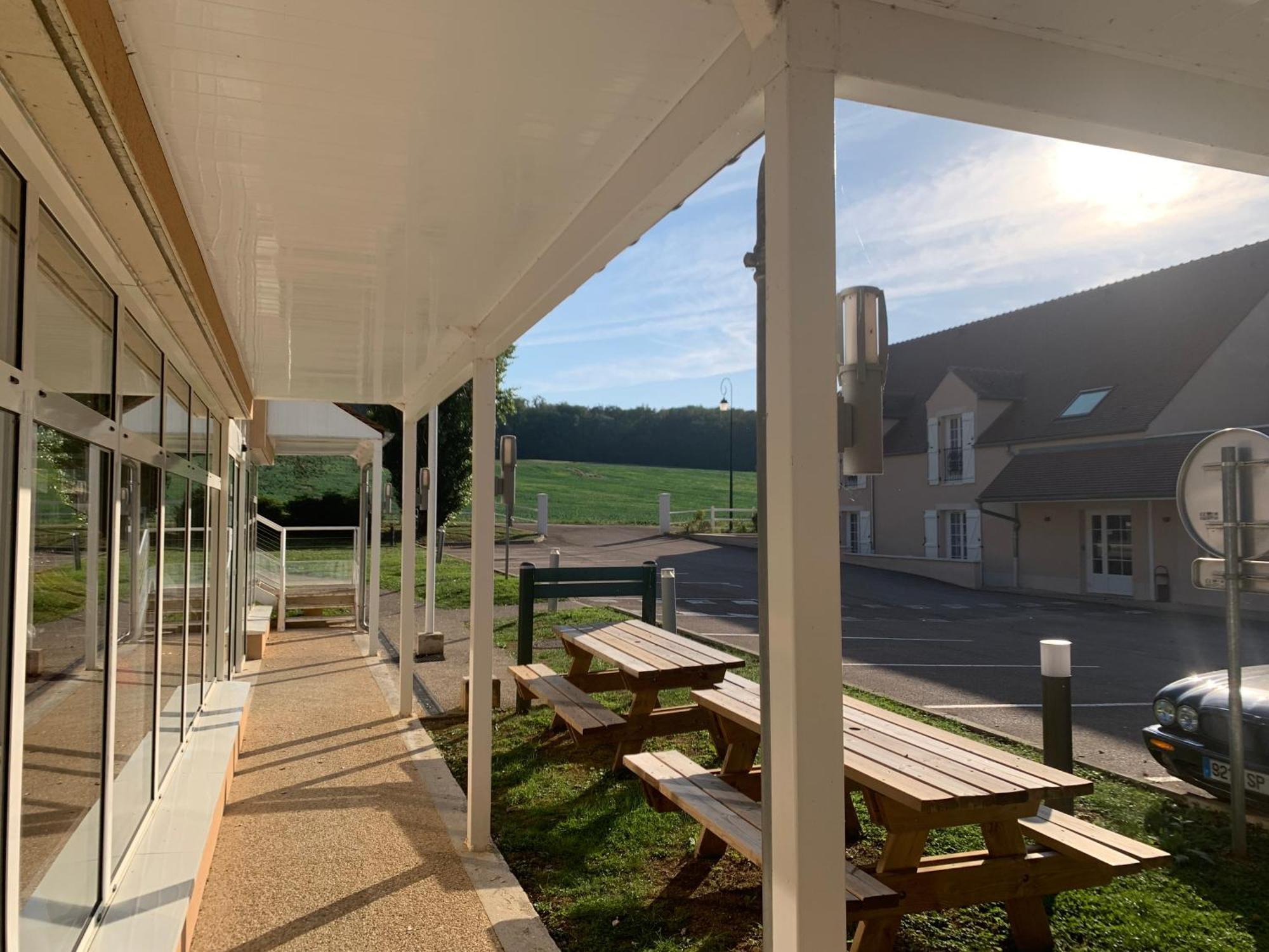 Logis Hotel Restaurant Le Moulin De La Coudre Venoy Exterior photo