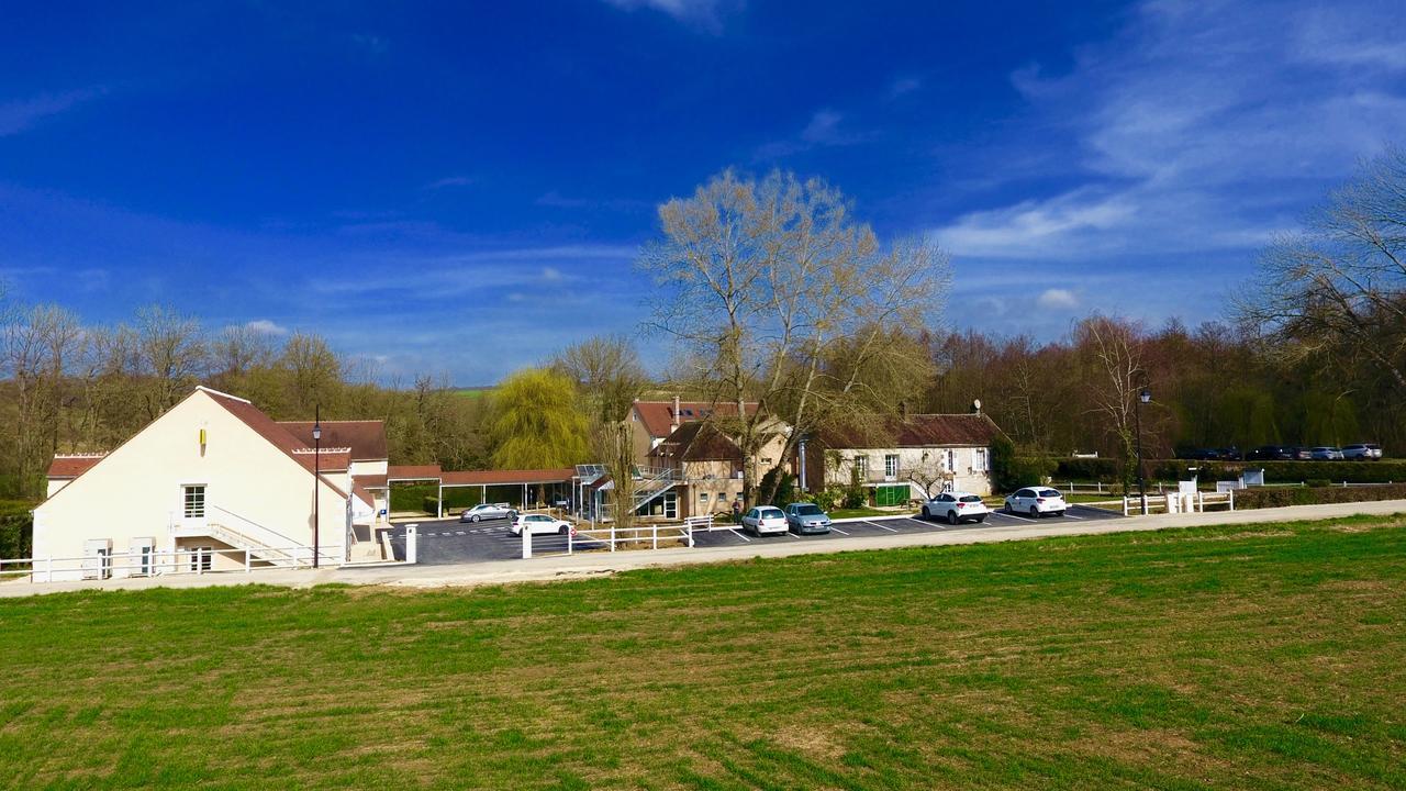Logis Hotel Restaurant Le Moulin De La Coudre Venoy Exterior photo